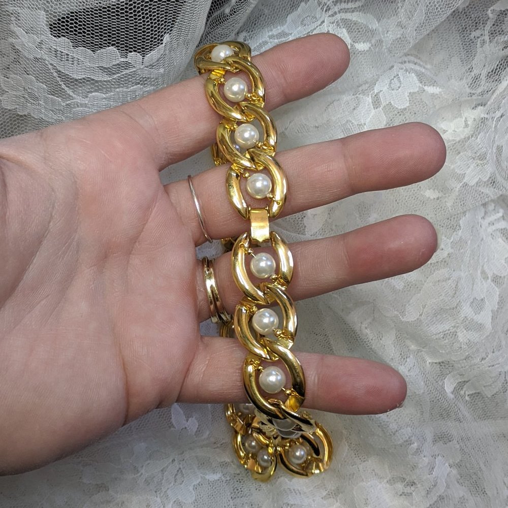Vintage interlocking faux pearl collar necklace - Picture 3 of 3